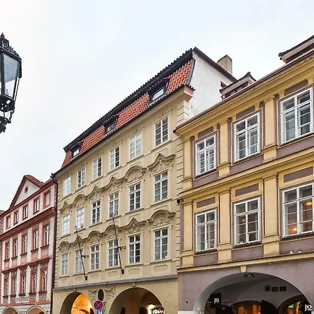 Romantic Near Charles Bridge דירה *