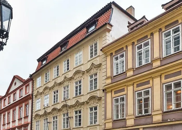 Romantic Near Charles Bridge דירה *